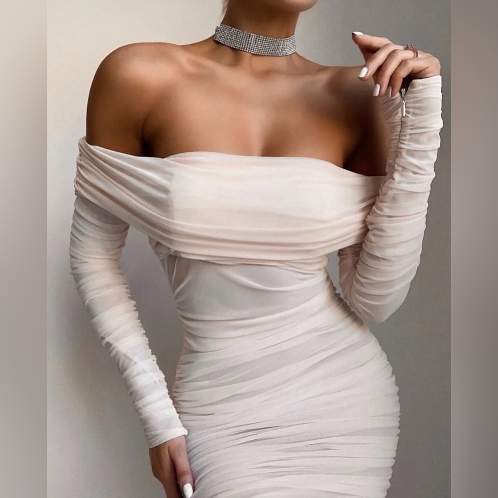 House of CB ‘ANAIS’ Ivory Tulle Off Shoulder Ruched Dress Small US4-6$195 - Picture 4 of 14